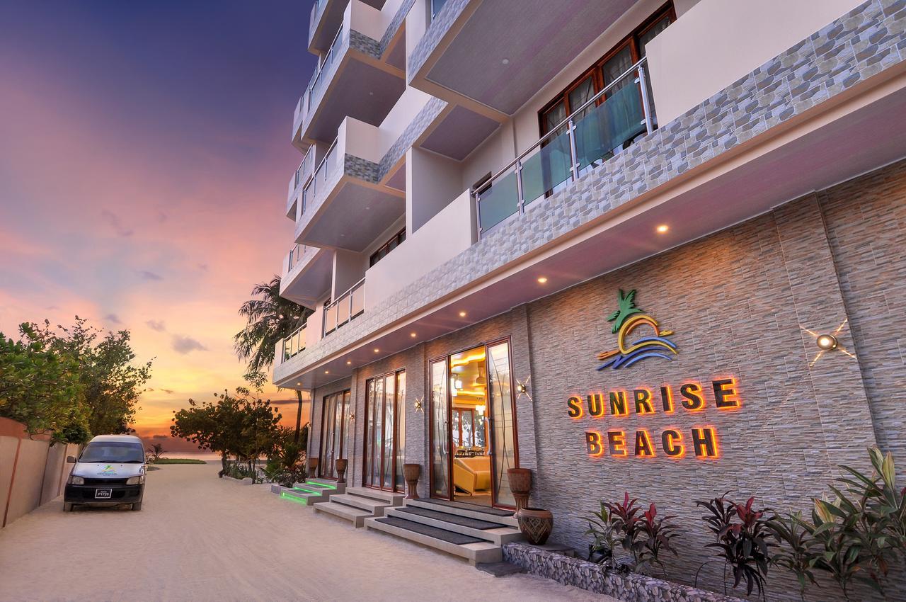 Sunrise Beach Maafushi Extérieur photo